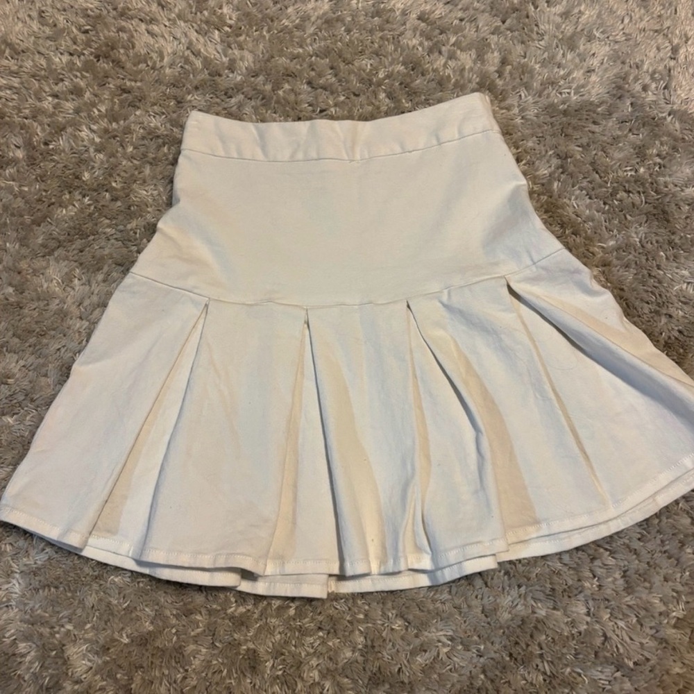 Elegant White Skater Skirt